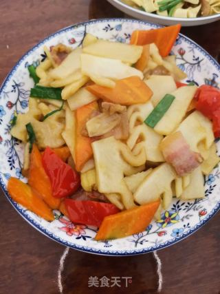腊肉炒春笋的做法