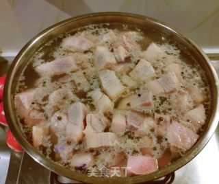 莓果红烧肉的做法步骤：3
