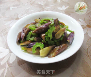 苦瓜炒茄子的做法