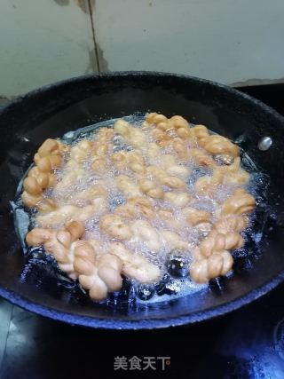辣麻花的做法