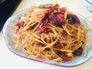 辣子土豆丝拌扯面的做法步骤：9