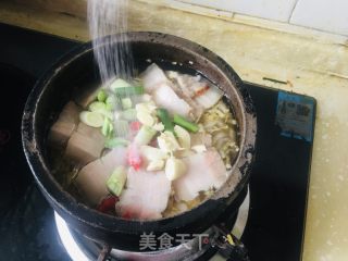 砂锅酸菜白肉的做法步骤：8