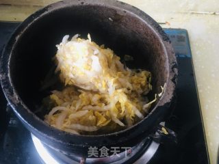 砂锅酸菜白肉的做法步骤：5