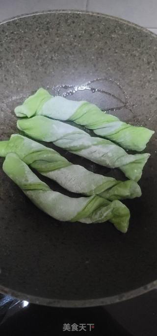 香煎艾草卷的做法步骤：11