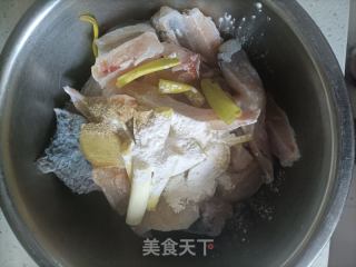 炝锅鱼的做法步骤：3