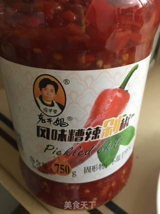 剁椒蒸扁鳕鱼的做法步骤：2