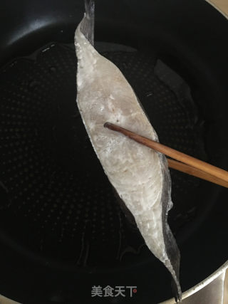 黑胡椒煎扁鳕鱼的做法步骤：6