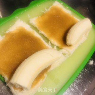 苹果酱香蕉卷的做法步骤：5