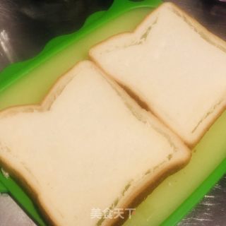 苹果酱香蕉卷的做法步骤：2