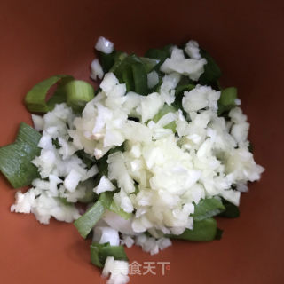 清炒西葫芦的做法步骤：1