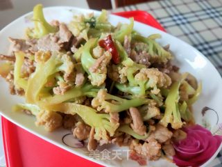 肉片炒菜花的做法
