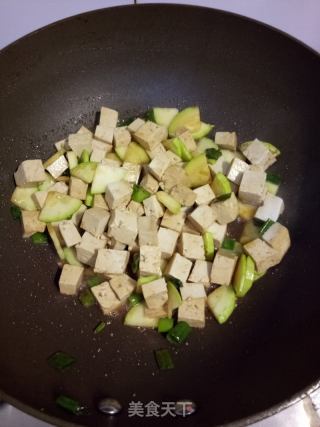 虾皮豆腐汤的做法步骤：5