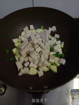 虾皮豆腐汤的做法步骤：4