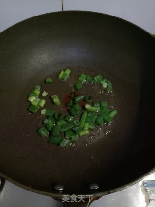 虾皮豆腐汤的做法步骤：2