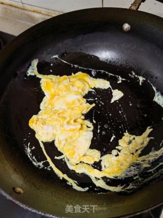鸡蛋炒双蔬的做法步骤：4