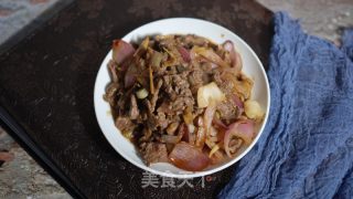 洋葱炒牛肉的做法