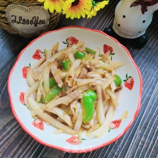 五花肉炒白菜帮的做法