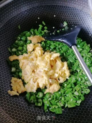 辣椒炒鸡蛋的做法步骤：4