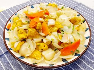 春天清肺润燥美食～百合炒鸡蛋的做法