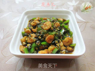 青椒虾仁炒螺蛳肉的做法