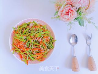 芦蒿炒肉丝的做法