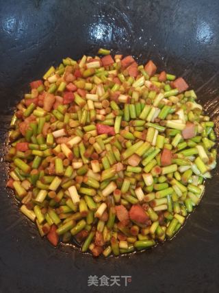 蒜苔炒腊肉的做法