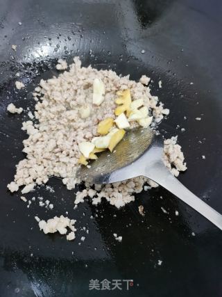 肉末焖雪豆的做法步骤：6