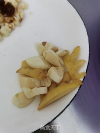 肉末焖雪豆的做法步骤：2