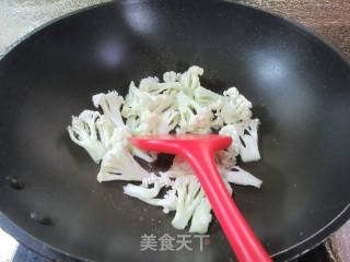 炒地上鲜的做法步骤：3