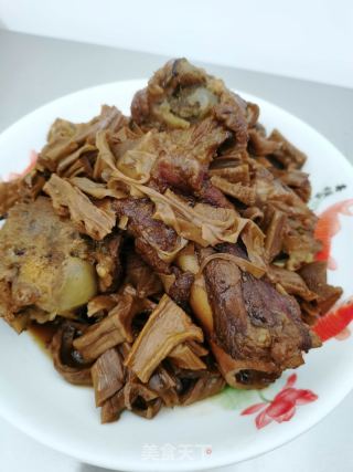 筒骨炖笋干的做法步骤：17