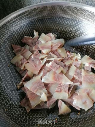 回锅牛脸肉的做法步骤：4