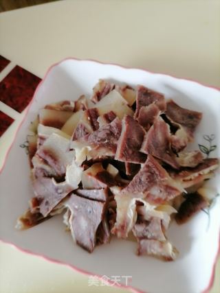 回锅牛脸肉的做法步骤：1