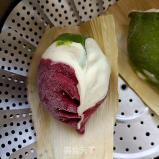 彩色蒜苔肉丁包的做法步骤：22
