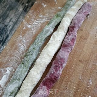 彩色蒜苔肉丁包的做法步骤：18