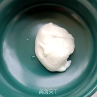 甜瓜香梨番茄酸奶杯的做法步骤：4