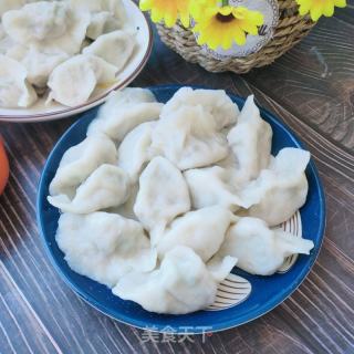 猪肉芹菜水饺的做法