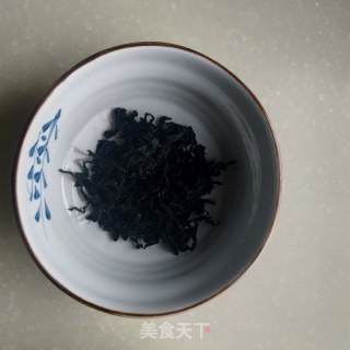 裙带菜肉丸汤的做法步骤：6