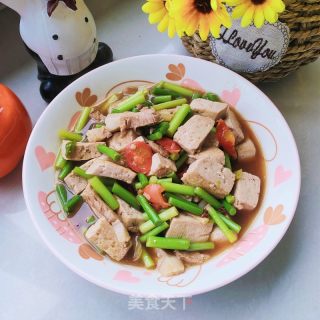 蒜薹烧豆腐的做法步骤：10