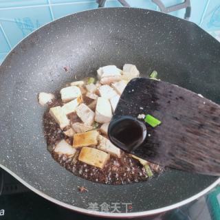 蒜薹烧豆腐的做法步骤：5