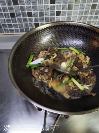 羊肚菌炒肉丝的做法步骤：6