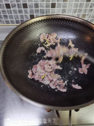 羊肚菌炒肉丝的做法步骤：2