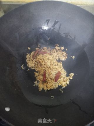 快手减脂圆白菜炒虾皮的做法步骤：3