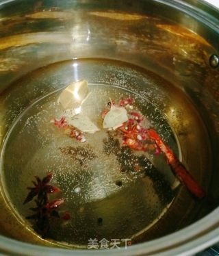 五香茶叶蛋的做法步骤：1
