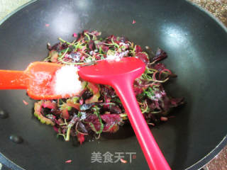 苦瓜炒红苋菜的做法步骤：7