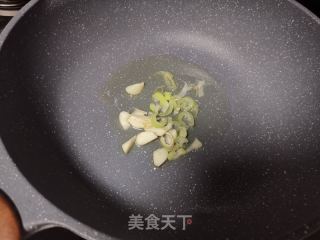 西兰花烧鹌鹑蛋的做法步骤：4