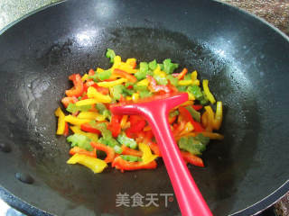 彩椒炒苦瓜的做法步骤：10
