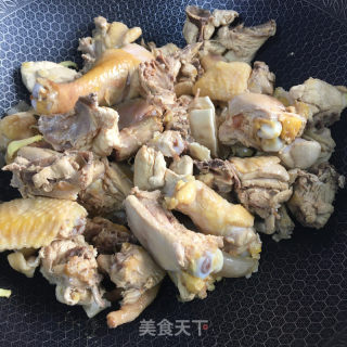 红烧草鸡的做法步骤：5