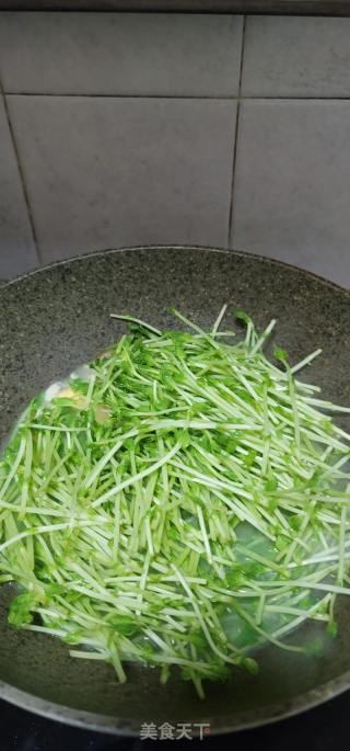 豆苗鸡蛋汤的做法步骤：6