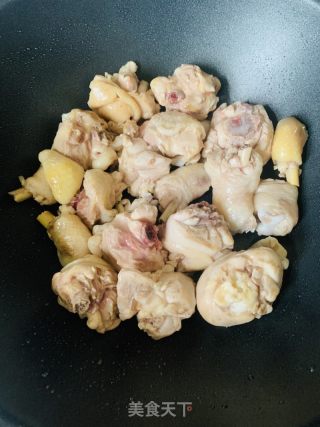 咖喱土豆鸡的做法步骤：1