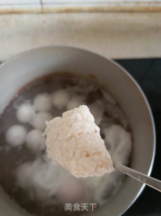 醪糟汤圆荷包蛋的做法步骤：3